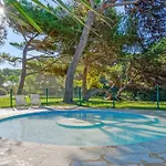 Aparthotel La Badine Renove De Gamme Balneo Climatisation Hyeres