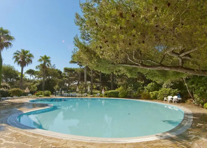 LA BADINE Appartement rénové Haut de game et Parc Prestations Premiumamme avec Climatisation Vue Pisc Hyères