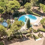 La Badine Renove De Gamme Balneo Climatisation Йер