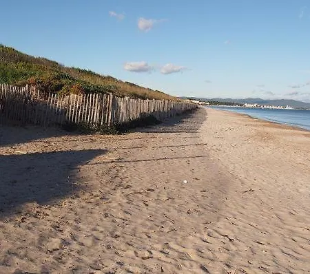 Apart-hotel La Badine Clim Balneo Piscine 4*