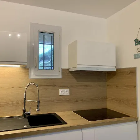 Apart-hotel La Badine Clim Balneo Piscine 4*