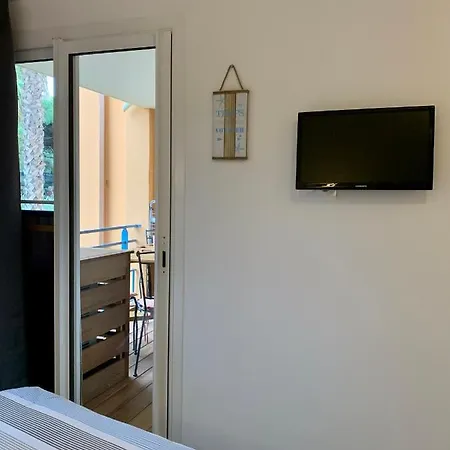 La Badine Appartement 5 Personnes Avec Balneo Et Clim Йер