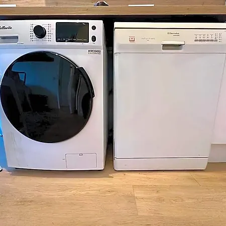 La Badine Appartement 5 Personnes Avec Balneo Et Clim 4* Йер